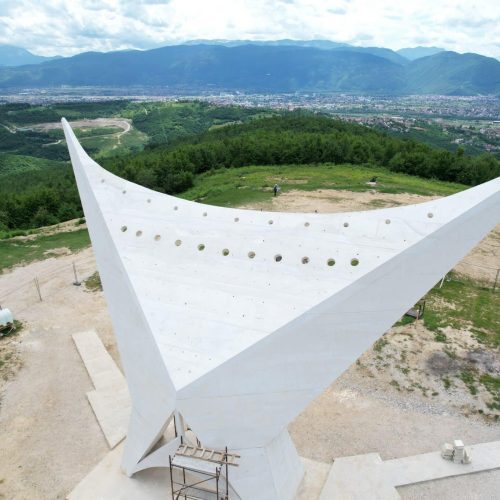 Završena izgradnja spomenika „Krila slobode“ na brdu Žuč